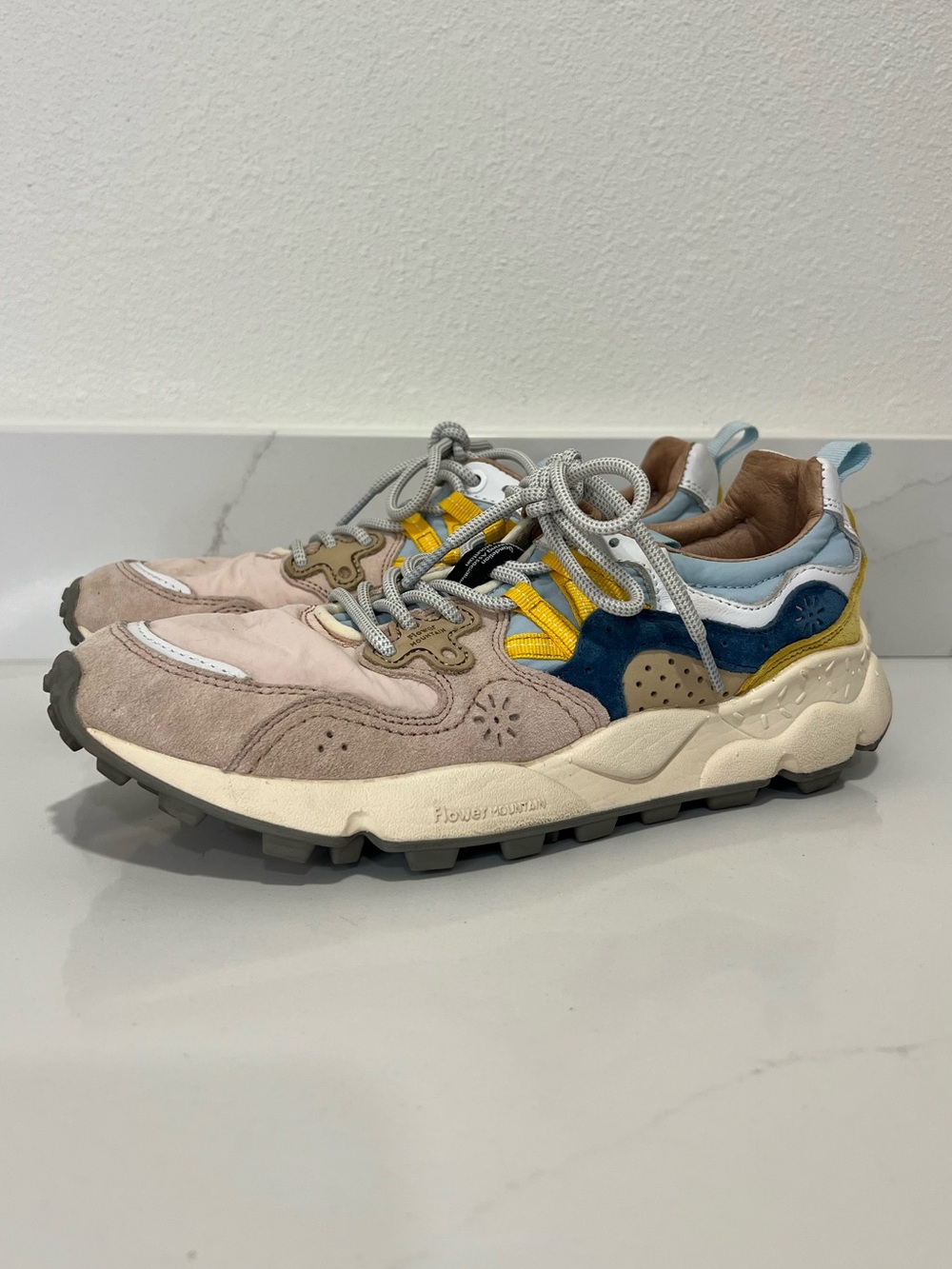 Flower Mountain Yamano 3 Hiking All Terrain Sneakers size 8